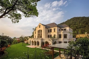 Cribs/infant beds - Nine Cloud Homestead Resort Hotel (Tonglu)