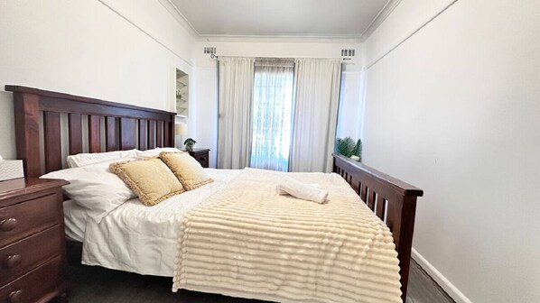 3 bedrooms, WiFi, bed sheets