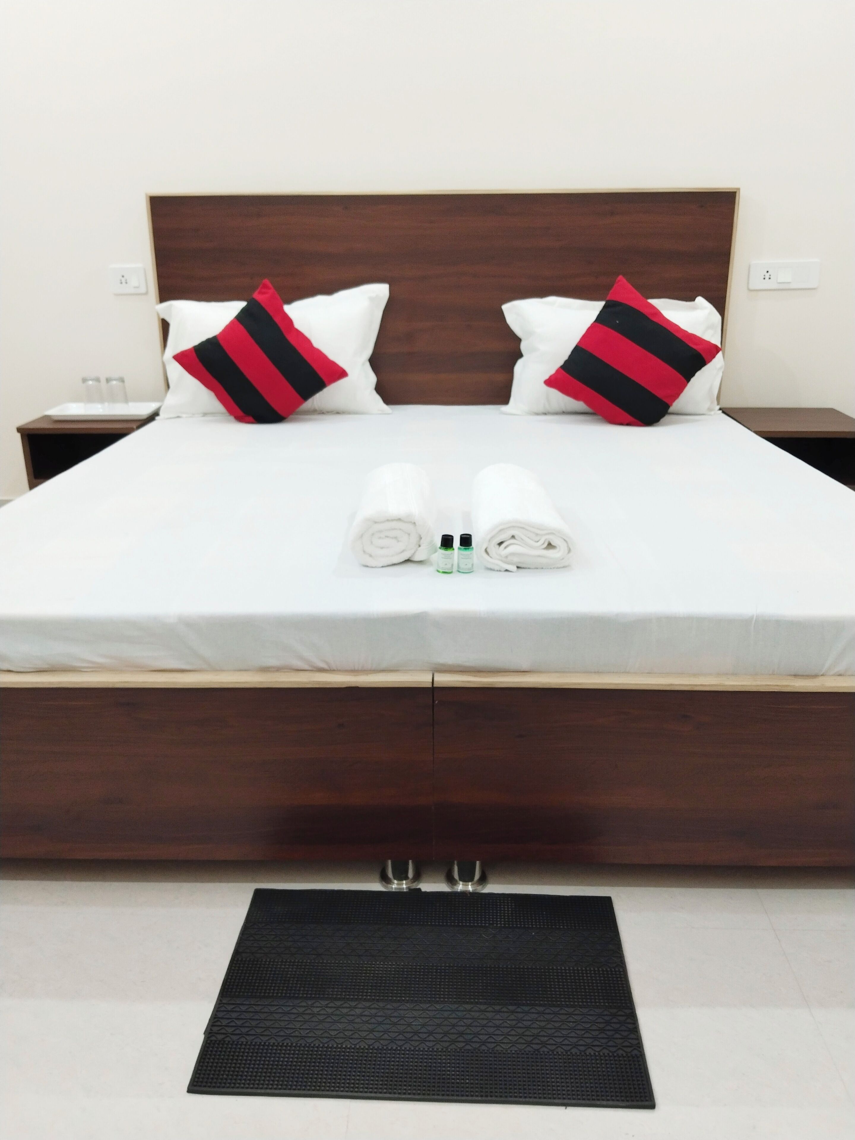 5 chambres, Wi-Fi, draps fournis