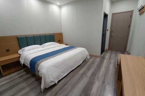 Lanzhou Sapphire Hotel