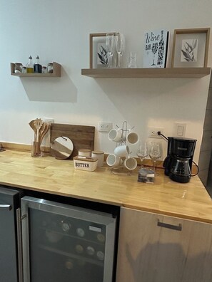 Mini-fridge, microwave, stovetop, dishwasher