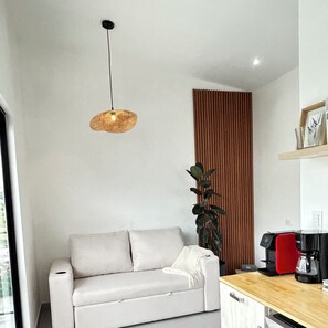 Vila, 1 cama King e sofá-cama | Área de estar | Smart TV 55 polegadas com canais digitais, Netflix