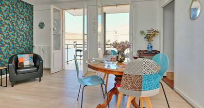 "L'authentique" - hyper center - lovely terrace!