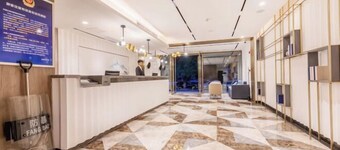 Super 8 Hotel (Beijing University First Hospital Daxing Campus)