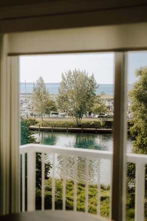 Suite Deluxe, vue baie (Self Check-In) | Vue sur l’eau