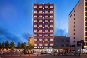 Unclassified image, 4 of 33, button - Lettry Holiday Hotel (Lingshui)