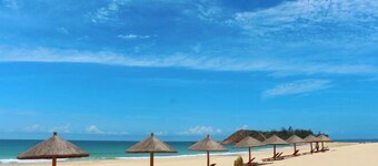 Lettry Holiday Hotel