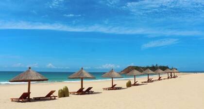 Lettry Holiday Hotel