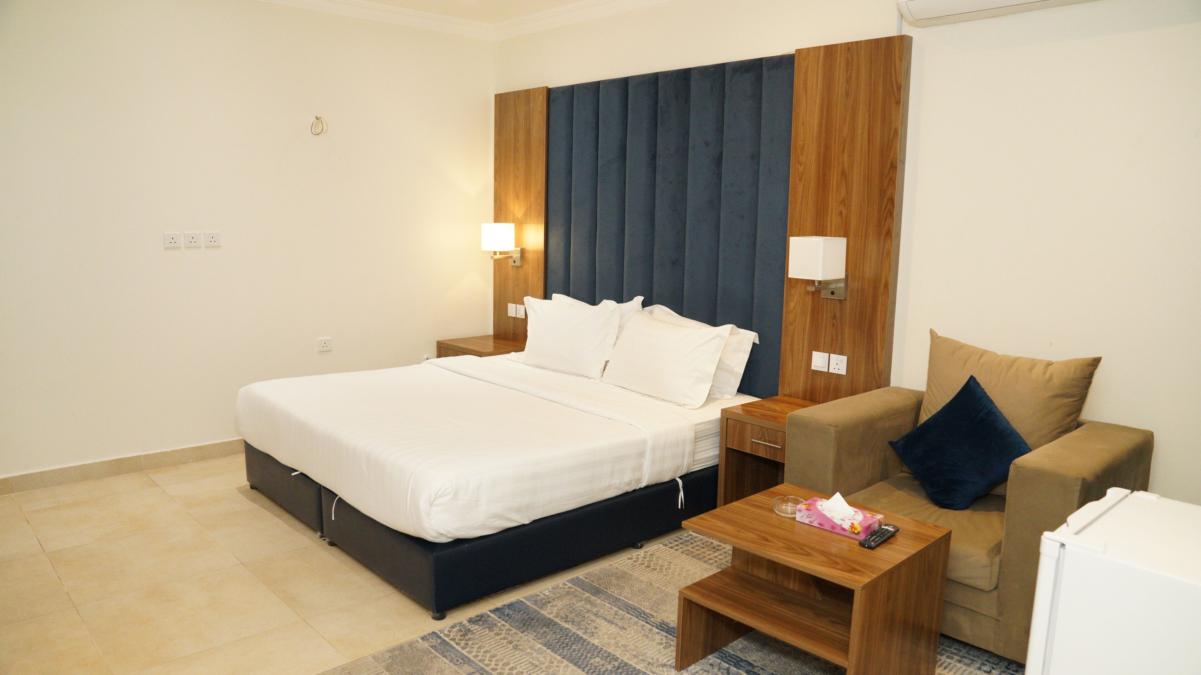 Cortinas blackout, ferros/tábuas de passar roupa, Wi-Fi de cortesia