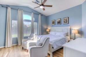 Fer et planche à repasser, Wi-Fi gratuit, draps fournis