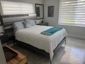 4 slaapkamers, een strijkplank/strijkijzer, wifi, beddengoed