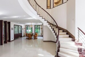 Room - Renda Holiday Apartment (Sanya)