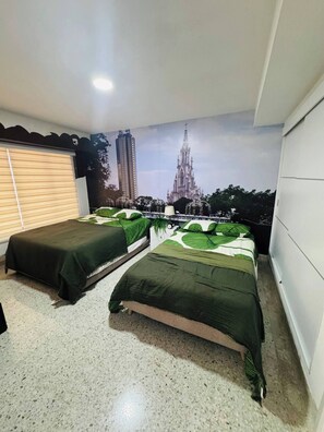 4 bedrooms, desk, iron/ironing board, WiFi