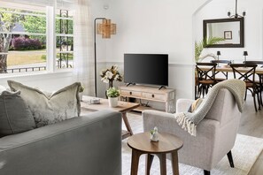 Smart TV, books