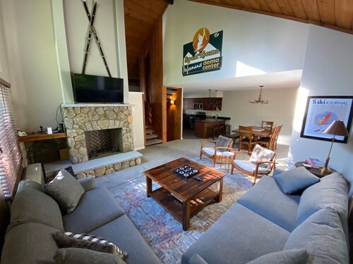 Kanc Kabin: Charming 3-bedroom condo with WiFi, AC