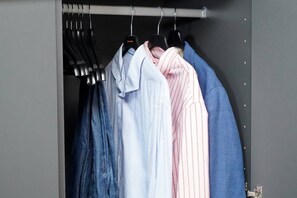 Laptop workspace, free WiFi, bed sheets