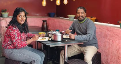 Mist Cottage & Home Stay