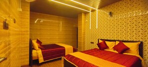 Honeymoon Room, Balcony, Mountain View | Individually furnished, bed sheets - Mist Cottage & Home Stay (Kodaikanal)