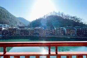 Unclassified image, 5 of 44, button - Fuyuan Riverview Homestay (Fenghuang County)