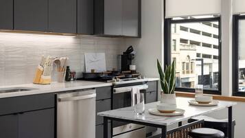 Fridge, microwave, oven, stovetop