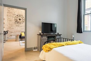 1 chambre, bureau, fer et planche à repasser, Wi-Fi