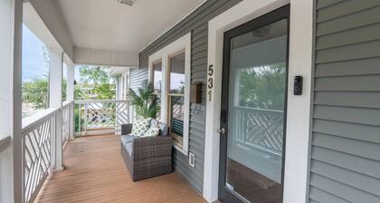 Avondale Adventure-Serene City Stay-King Bed/Games