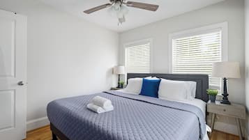 2 bedrooms, iron/ironing board, WiFi, bed sheets