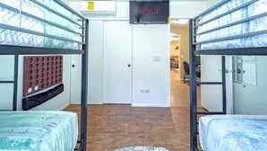 4 camere, Wi-Fi gratuito