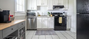 Avondale Trio Estate - Entire Building/Groups/WiFi