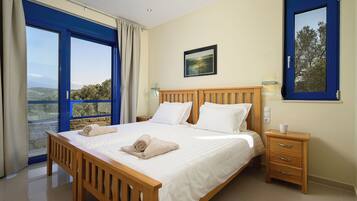 2 makuuhuonetta, silitysrauta/-lauta, ilmainen Wi-Fi, vuodevaatteet