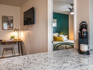 1 bedroom, desk, iron/ironing board, free WiFi