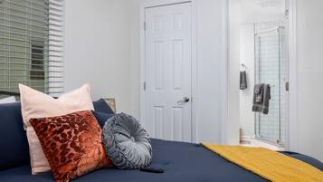1 bedroom, desk, iron/ironing board, free WiFi