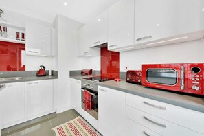 Microwave, oven, stovetop, dishwasher