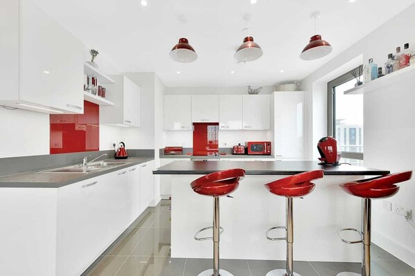 Microwave, oven, stovetop, dishwasher