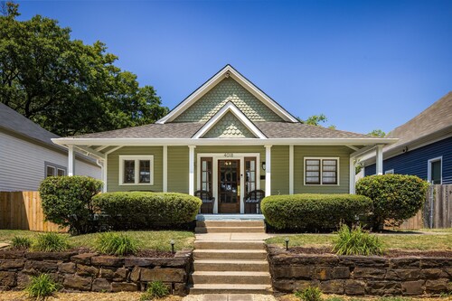 Summer Breeze - 3BR/Backyard & Deck/Families