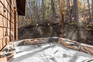 Bain à remous extérieur