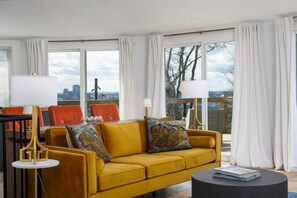 Smart TV, fireplace, books, offices