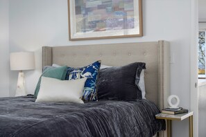 2 Schlafzimmer, Schreibtisch, Bügeleisen/Bügelbrett, kostenloses WLAN