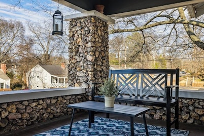 Crestwood Pines - Backyard/Pets/Games/WiFi