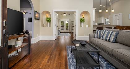 Wilson Historic Home on 5th Ave - 3BR/Games/Groups