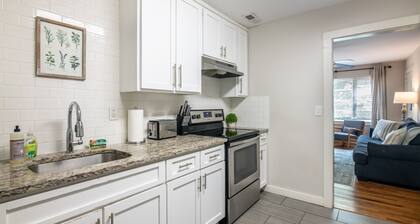 Vulcan View A-King Bed/Private Parking/Patio