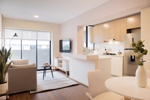 Apartment (302) | Living area