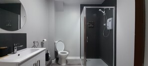 Triple Room | Shared bathroom - The Anchorage (South Ronaldsay)