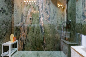 Dusche, Haartrockner