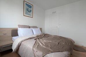 2 habitaciones, tabla de planchar con plancha y wifi gratis 