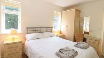 2 bedrooms, individually decorated, individually furnished, free WiFi