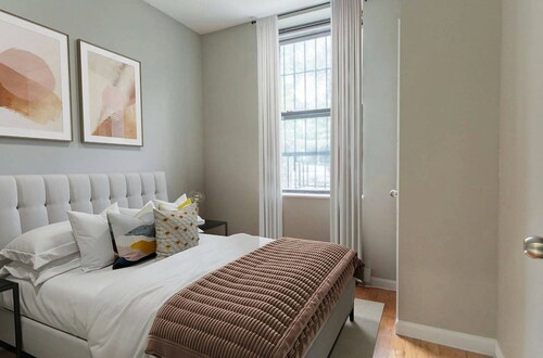 Spacious  4BR near Central Park with WiFi,