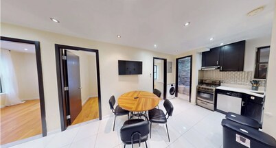 Spacious  4BR near Central Park with WiFi,