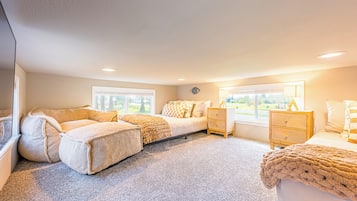 2 Schlafzimmer, Bügeleisen/Bügelbrett, Reisekinderbett, WLAN