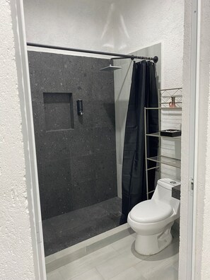 Shower, hair dryer, towels, soap - Glamphouse, adventure and relaxation! (Oaxtepec)